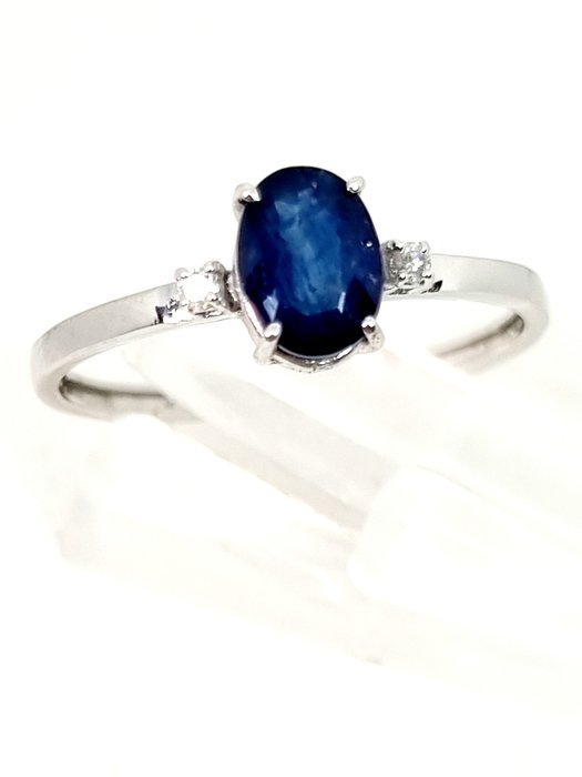 Ingen mindstepris - Ring - 18 kraat Hvidguld Safir - Diamant