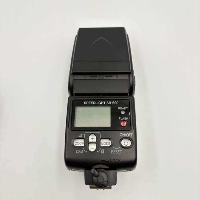 Nikon Speedlight SB-600 Shoe Mount Flash Blitz