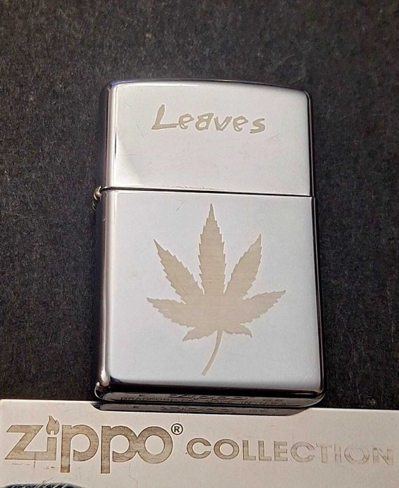 Zippo Leaves Hoja Verde  Año 2005 Mes Mayo - Lighter - Stål