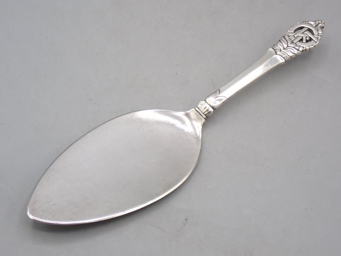 Georg Jensen - Kage serveringsbestik - .830 sølv - 1926