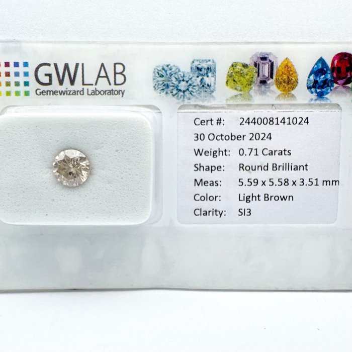 Ingen mindstepris - 1 pcs Diamant  (Naturfarvet)  - 0.71 ct - Rund - Light Brun - SI3 - Gemewizard Gemological Laboratory (GWLab)