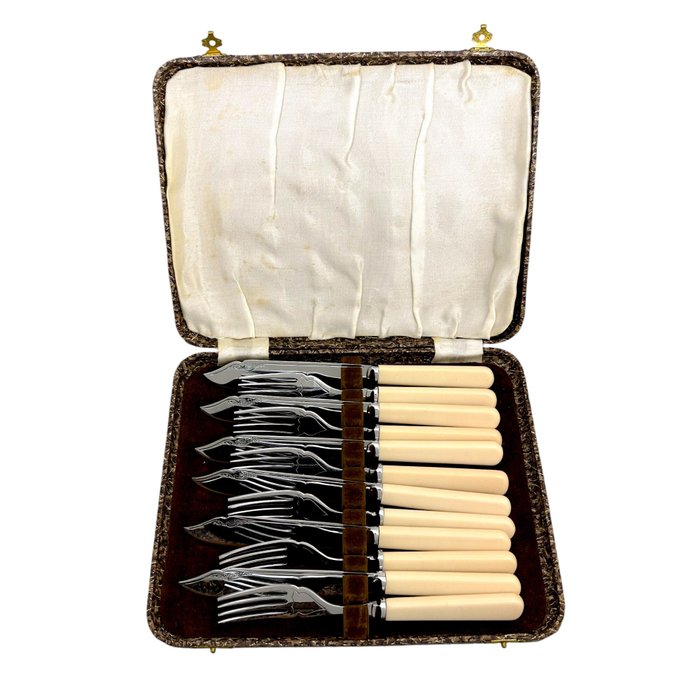 Sheffield - Mid-Century Modern 6-person fish cutlery set with cream celluloid handles - Fiskebestik sæt til 6 (12) - Celluloid