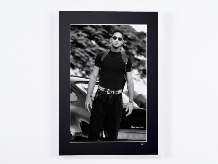 Bad Boys 1995 - Will Smith «Mike Lowrey »  his Porsche 911 Turbo - Fine Art Photography - Luxury Wooden Framed 70X50 cm - Limited Edition Nr 02 of 30 - Serial ID 16809 - Original Certificate (COA), Hologram Logo Editor and QR Code - 100% New items.