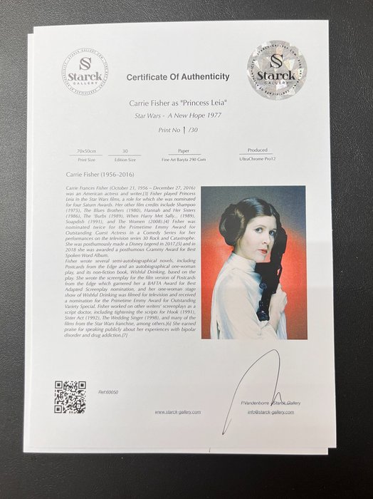 Star Wars - A New Hope 1977 - Carrie Fisher as "Princess Leia" - Fine Art Photography - Luxury Wooden Framed 70X50 cm - Limited Edition Nr 02 of 30 - Serial ID 60050 - Original Certificate (COA), Hologram Logo Editor and QR Code - 100% New items.