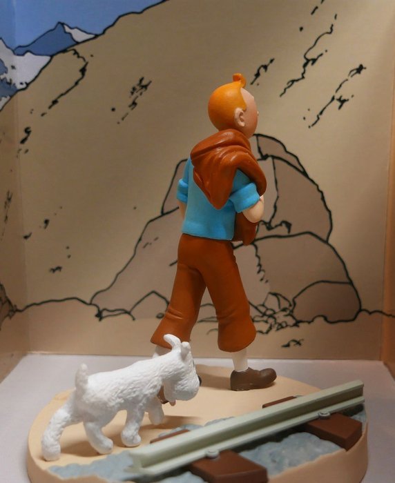 Tintin - 2011 ''Le Temple du Soleil''- Scène cube :  Figurines Tintin et Milou sur la Voie Ferrée