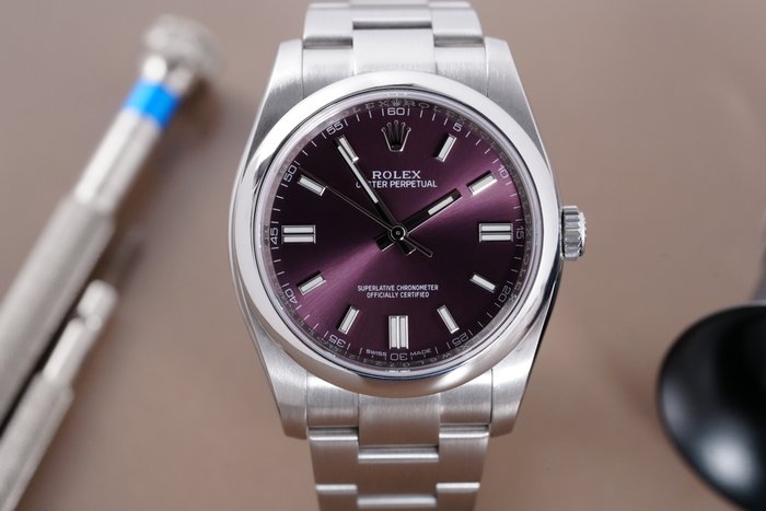 Rolex - Oyster Perpetual 36 Bordeaux Grape Wine Dial - 116000 - Mænd - 2011-nu