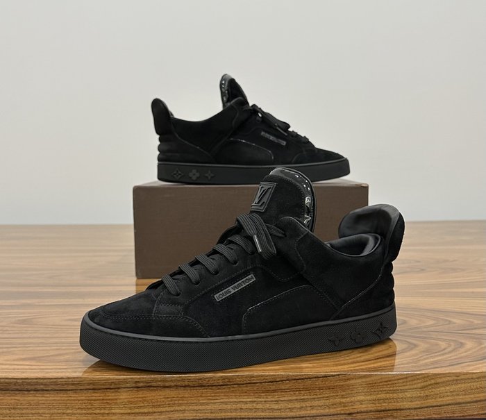 Louis Vuitton - Sneakers - Størelse: Shoes / EU 425 UK 75