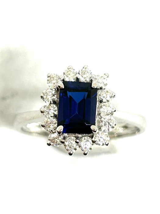 Ingen mindstepris - Ring - 18 kraat Hvidguld -  1.82ct. tw. Safir - Diamant