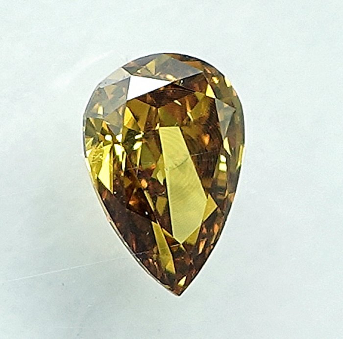 1 pcs Diamant  (Naturfarvet)  - 0.26 ct - Fancy intense Brunlig Gul - VS2 - International Gemological Institute (IGI)