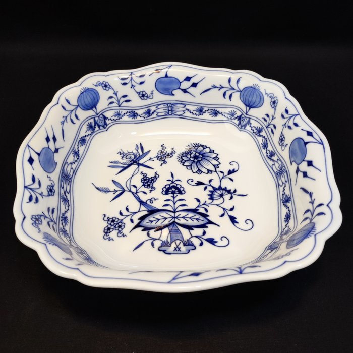 Meissen - Skål - quadratische Schüssel 22,0x22,0x6,5 cm Zwiebelmuster Neuer Ausschnitt - Porcelæn