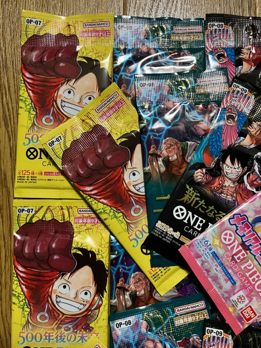 Bandai - 28 Booster pack - 4 different packs 7 sets - ONE PIECE CARD GAME Japanese