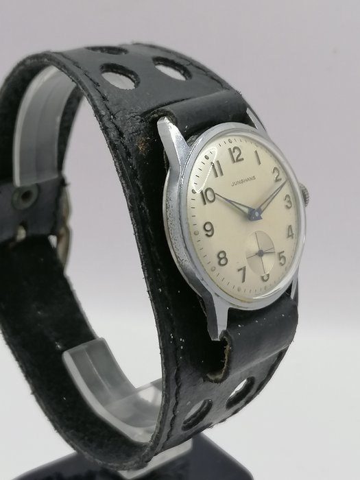 Junghans - Military - Ingen mindstepris - Mænd - 1901-1949