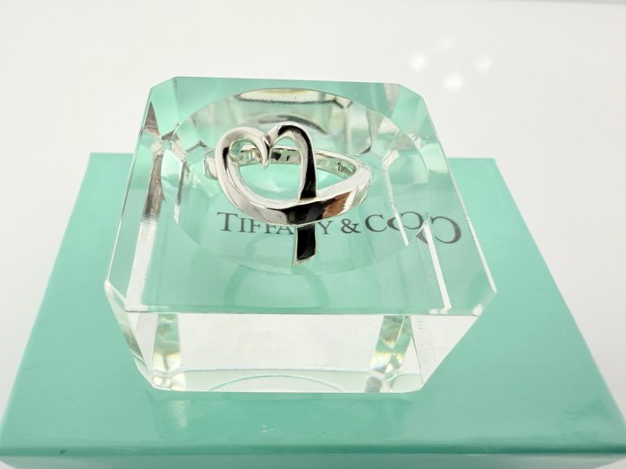 Ingen mindstepris - Tiffany  Co. - Ring - Loving Heart Sølv