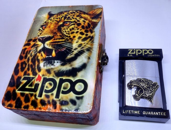 Zippo - Lighter - "LEOPARD" i trækasse Ny