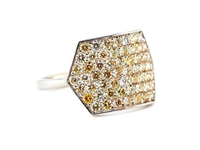 Ring - 14 karat Hvidguld -  1.31ct. tw. Blandet orange Diamant (Naturfarvet)