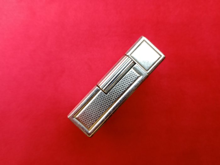 S.T. Dupont - Lighter - Forsølvet