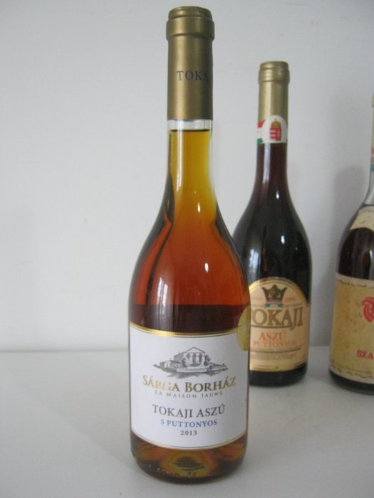 Tokaji: 2013 Aszú 5 Puttonyos, 2000 Aszú 4 Puttonyos, 1977  1984 Szamorodni Édes - Tokaj - 4 Jennies (0,5 L)