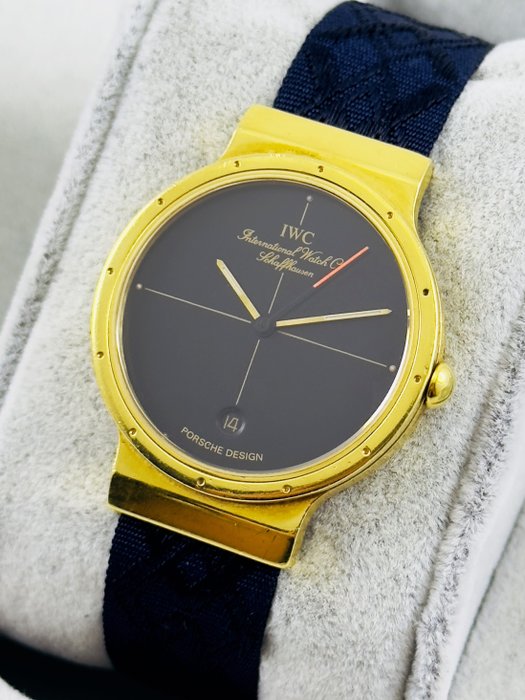 IWC - 18k gold. Model Porsche Design - Cal 2210  Ref.3330 - Mænd - 1990-1999