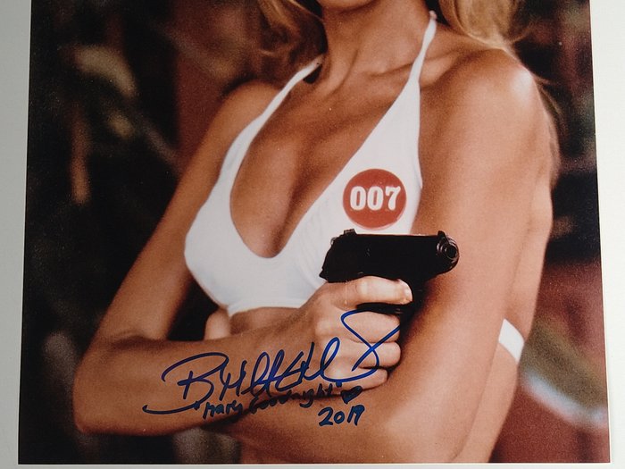 James Bond 007: The Man with the Golden Gun - Britt Ekland "Mary Goodnight" - Autograph, Photo with COA