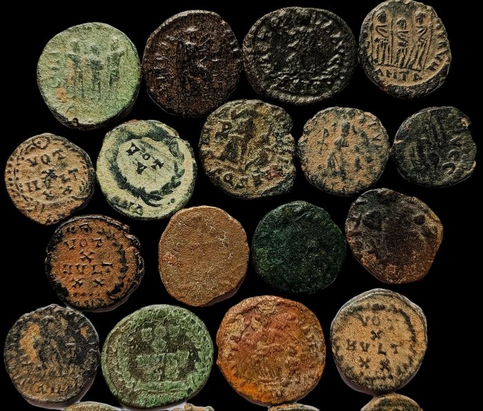 Romarriket. Æ4 Lot of 26 x Æ4 Folles (4/5th century AD)  (Ingen mindstepris)