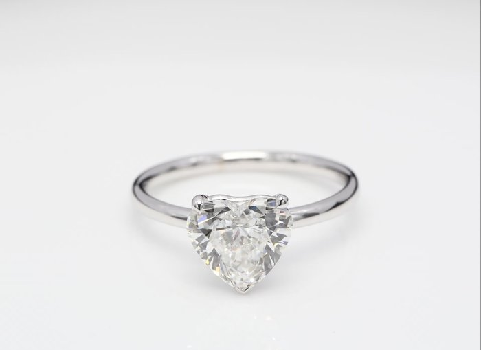 Ingen mindstepris - Ring - 18 kraat Hvidguld -  2.51ct. tw. Diamant (Laboratoriedyrket) - Hjerte F-VVS2