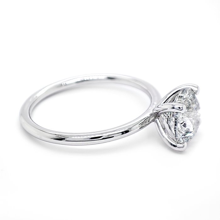 Ring - 14 karat Hvidguld -  2.00ct. tw. Diamant (Natur)