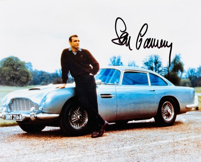 James Bond 007: Goldfinger - Sean Connery (+) with Aston Martin DB5 - Autograf, Foto, with holographic b'bc COA