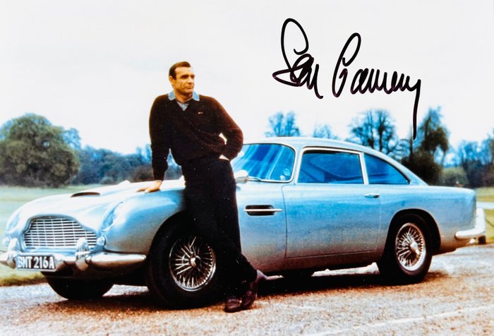 James Bond 007: Goldfinger - Sean Connery (+) with Aston Martin DB5 - Autograf, Foto, with holographic b'bc COA