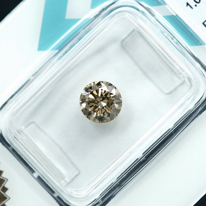 1 pcs Diamant  (Naturfarvet)  - 1.01 ct - Fancy light Brunlig Gul - SI1 - International Gemological Institute (IGI)