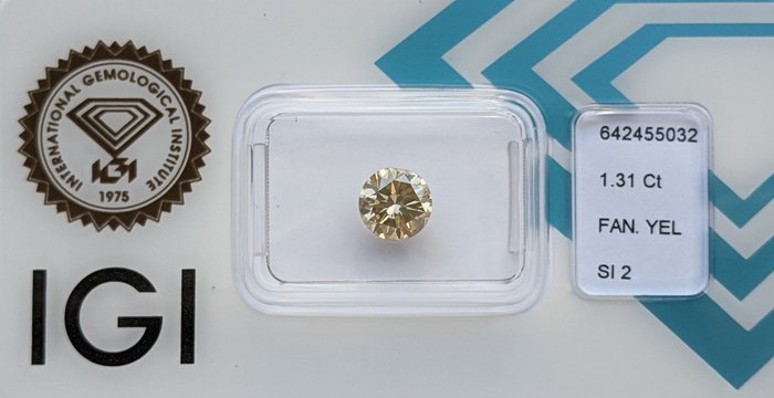 Ingen mindstepris - 1 pcs Diamant  (Naturfarvet)  - 1.31 ct - Rund - Fancy Gul - SI2 - International Gemological Institute (IGI)