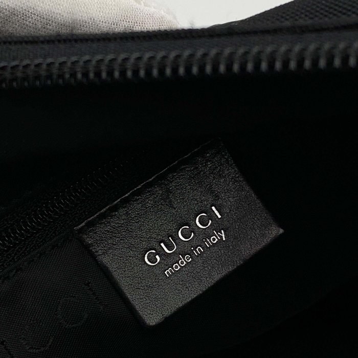 Gucci - Black Nylon Canvas 2 Way Bamboo Handle - Skuldertaske