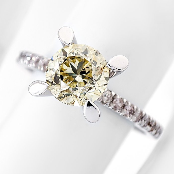 Ring - 14 karat Hvidguld -  1.28ct. tw. Gul Diamant (Naturfarvet) - Diamant