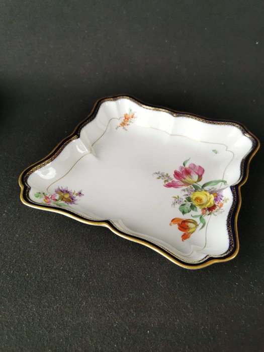 Meissen - Piatto quadrato bordo "A" dorato e blu cobalto L 20 cm 1a scelta - Fad - Porcelæn