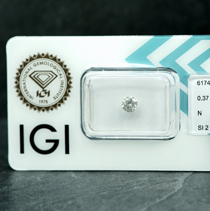 1 pcs Diamant  (Naturfarvet)  - 0.37 ct - Light Grålig Gul - SI2 - International Gemological Institute (IGI)