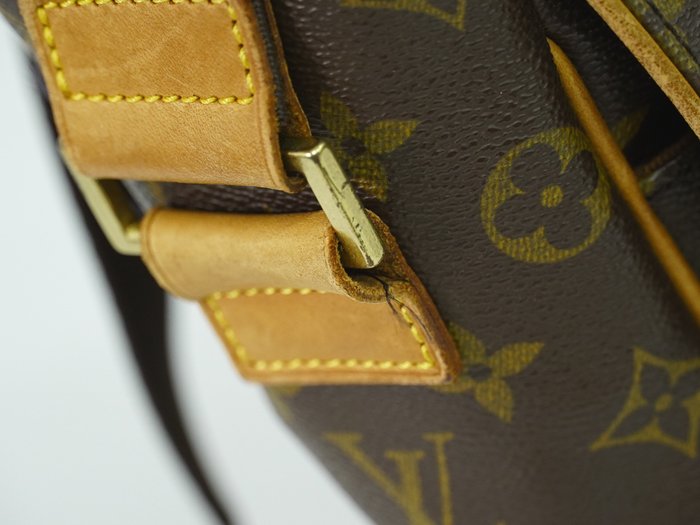 Louis Vuitton - Abbesses - Crossbody-taske