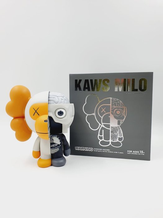 Kaws (1974) - KAWS Bape Dissected Baby Milo White Edition 2011