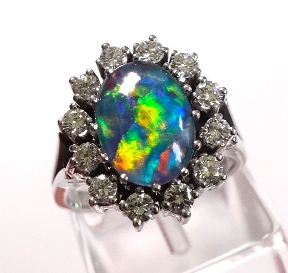 Ring - 14 karat Hvidguld -  3.30ct. tw. Opal - Diamant - Størrelse 52 kan ændres