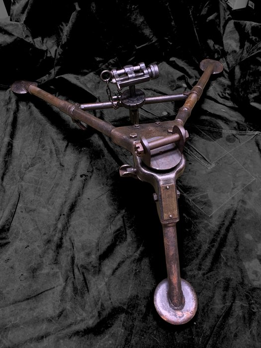 Amerikas Forenede Stater - WW2 US M2 tripod 30 Cal maskingevær 1943 - Militærtilbehør