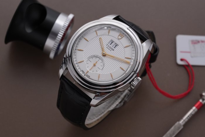 Tudor - Glamour Double Date - Ingen mindstepris - 57100 - Mænd - 2011-nu