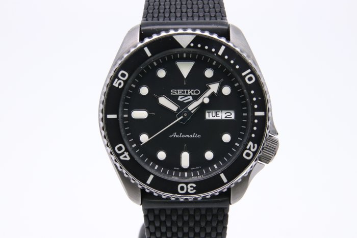 Seiko - Seiko 5 - Ingen mindstepris - SRPD65K2 | 4R36-07G0 - Mænd - 2011-nu