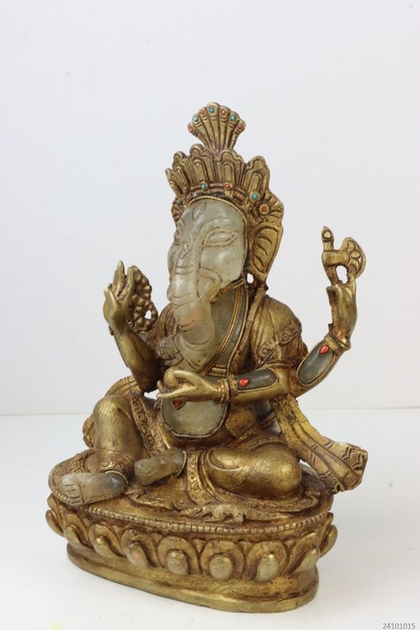 Statue, Schitterend beeld Ganesha op lotustroon - 23 cm - bronzebelagt krystal - 1985