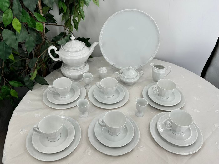 Tirschenreuth Bavaria - 27-teiliges Set in klassischem Design - Kaffe og te service (27) - Porcelæn