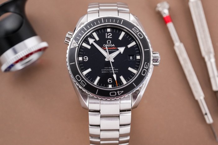 Omega - Seamaster Planet Ocean 600 M Co-Axial - 232.30.46.21.01.001 - Mænd - 2011-nu