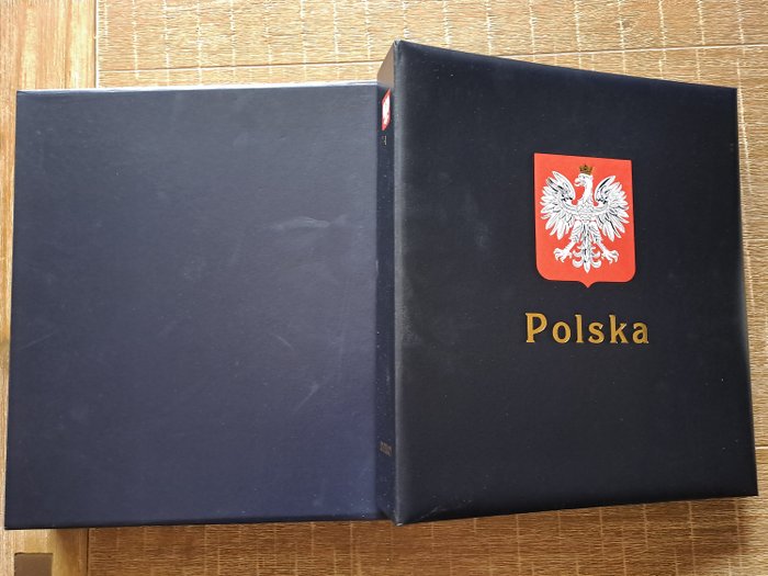 Polen  - POLEN - Samling i Davo de Luxe del 1 med cover.