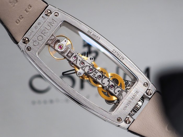 Corum - Golden Bridge Miss - Ingen mindstepris - BRAND NEW * 18K White Gold  136 Diamonds * EXCLUSIVE MODEL * - Kvinder - 2020+