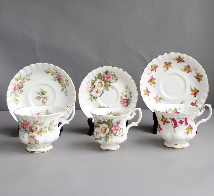 Royal Albert en anderen - Kop og underkop (11) - Knogleporcelæn - Kop- og underkopsæt