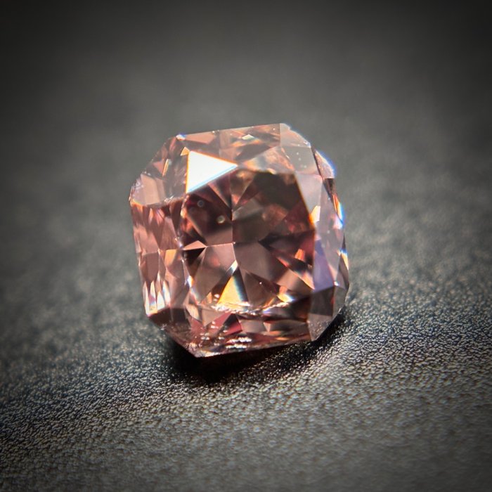 1 pcs Diamant  (Naturfarvet)  - 0.50 ct - Fancy Rosa Brun - SI2 - International Gemological Institute (IGI)