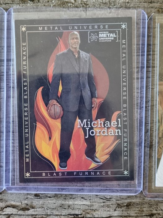 1990s Fleer, Upper Deck, Skybox, Topps, Panini Michael Jordan, Magic Johnson, Scottie Pippen, Dennis Rodman 21 cards - Mixed collection - Glimrende (EX)