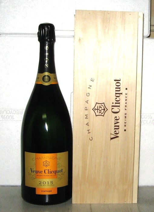 2015 Veuve Clicquot Brut Vintage - in OWC - Champagne Brut - 1 Magnum (15 L)