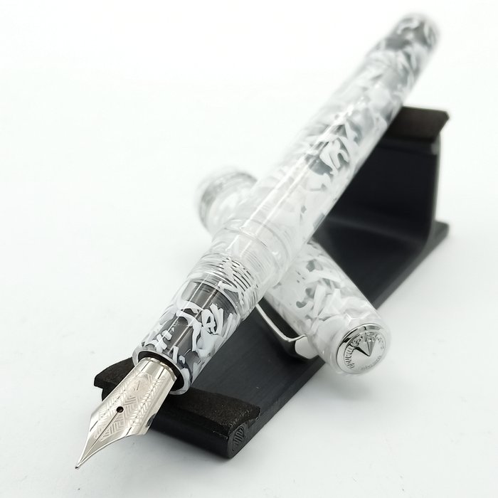 Armando Simoni Club - Studio - White Guatemala - Rhodium Trim - Fyldepen